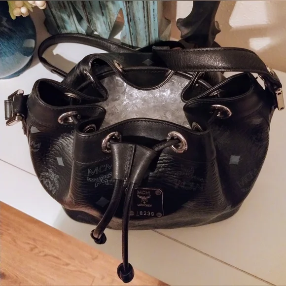 SOLD SOLD SOLD SOLD SOLD SOLD SOLD MCM Bucket Bag EUC - Picture 6 of 10